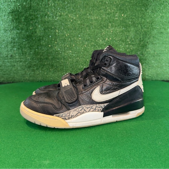 Nike Air Jordan Legacy 312 Black White AV3922-001 Men’s Size 8.5 - Picture 3 of 6